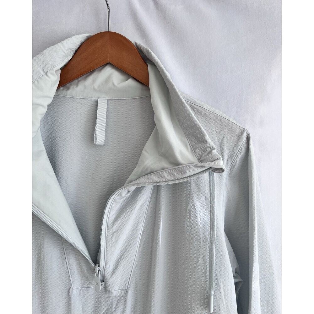 Lululemon Pack Light Pullover Packable Jacket Lig… - image 3